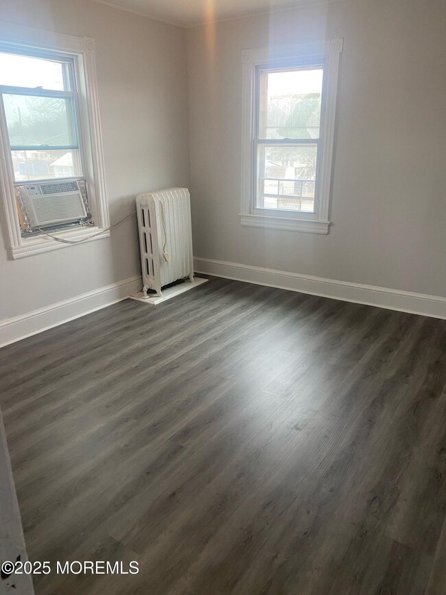 Photo - 102 St Louis Ave