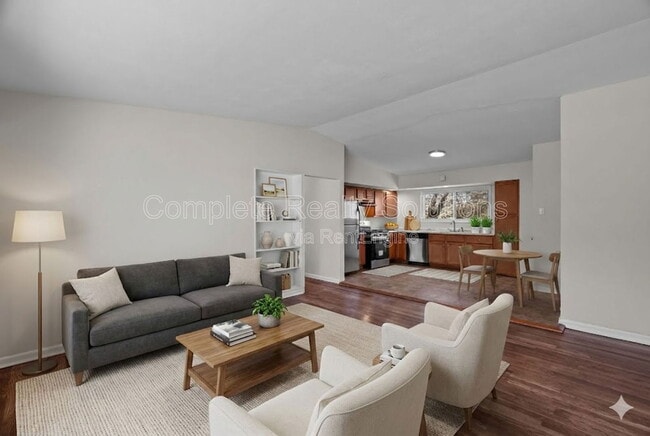 Photo - 9915 Castle Dr