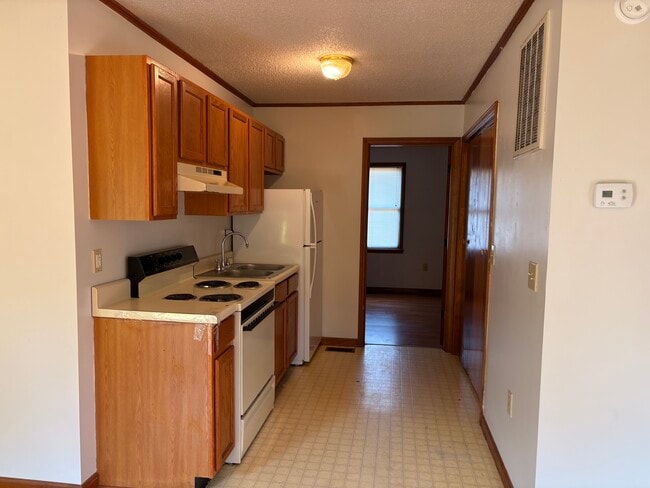 Photo - 812 E Maple St Unit 2