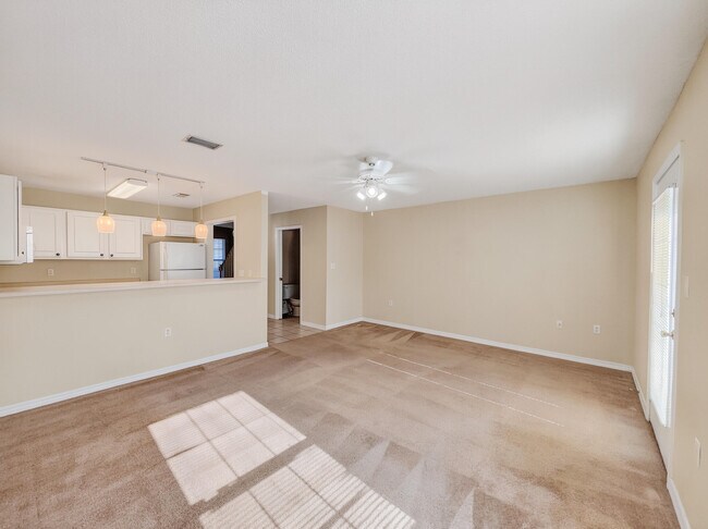 Photo - 977 Scenic Oak Ln