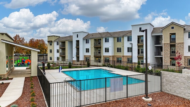 Gardens at Bella Breeze