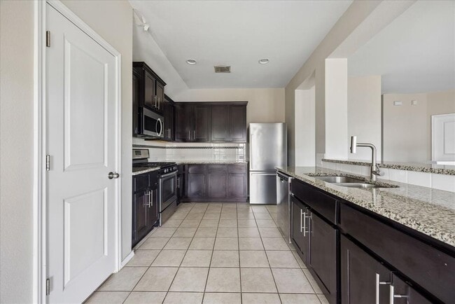 Photo - 5505 Bonneville Bend