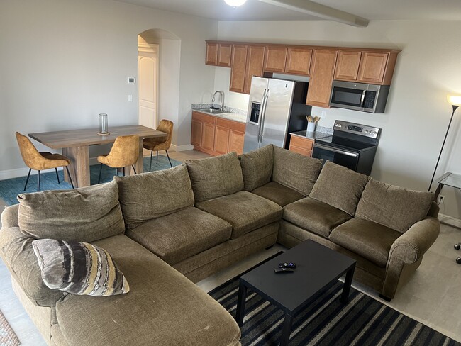 Building Photo - 675 Cable Canyon Way Rental