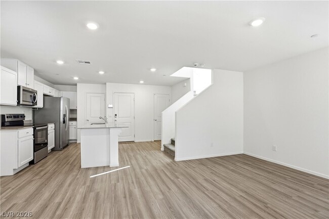 Photo - 6913 Stafford Hl St