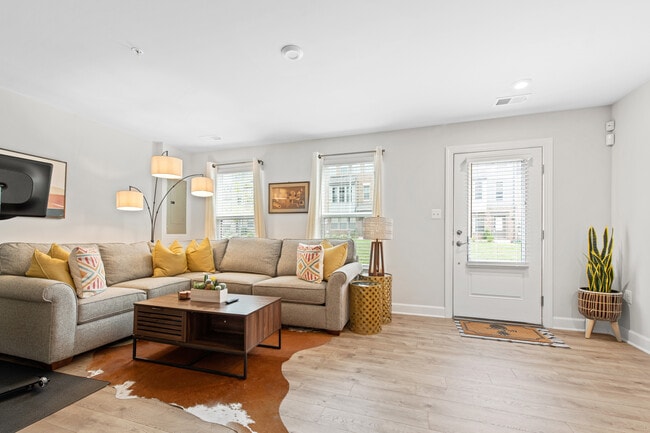 Photo - 106 Albany Pl