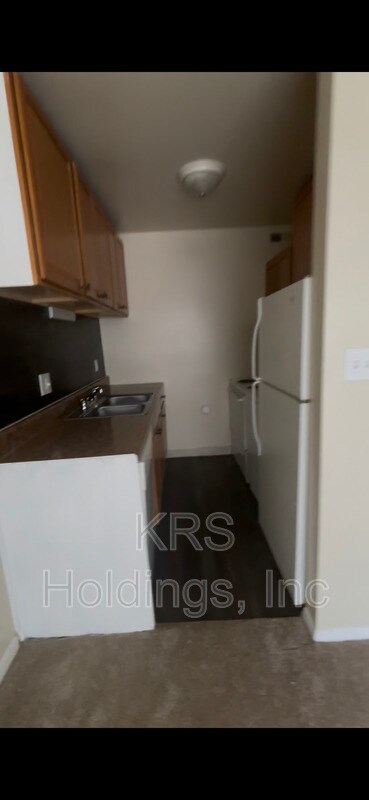 Building Photo - 1245 Nelson St Unit D