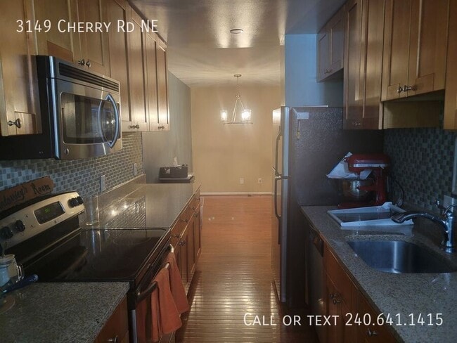 Photo - 3149 Cherry Rd NE