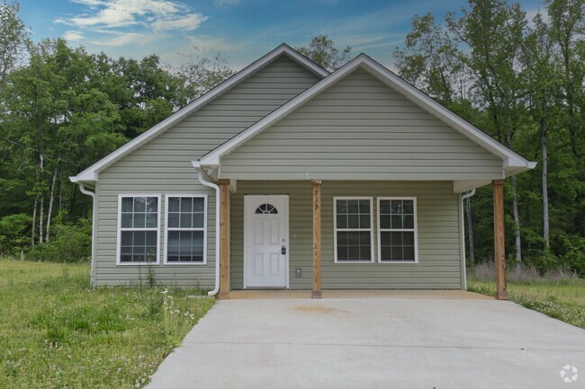 Building Photo - Beautiful 3 Bed/ 2 Bath House