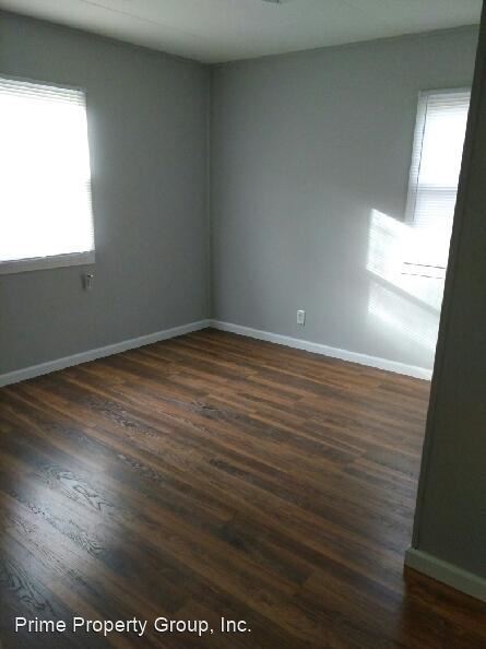 Photo - 3 br, 1 bath House - 910 E. FLorida Ave.