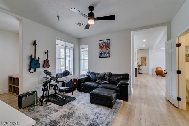 Photo - 7210 Shallowford Ave