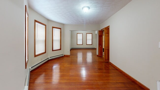 Photo - 64 Paris St Unit 1