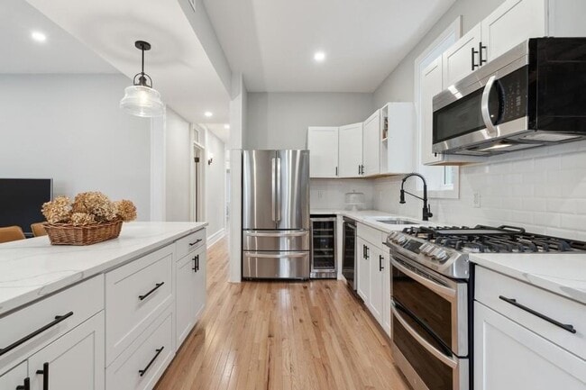 Photo - 161 Nesbit St Unit 2