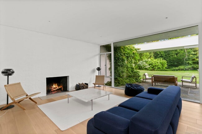 Photo - 90 Lambert Rd