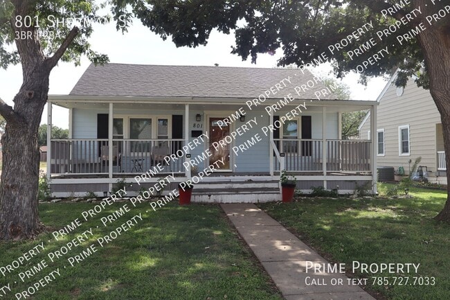 Building Photo - 801 Sherman St