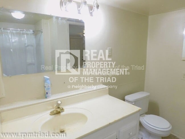 Photo - 919 B Asheboro St