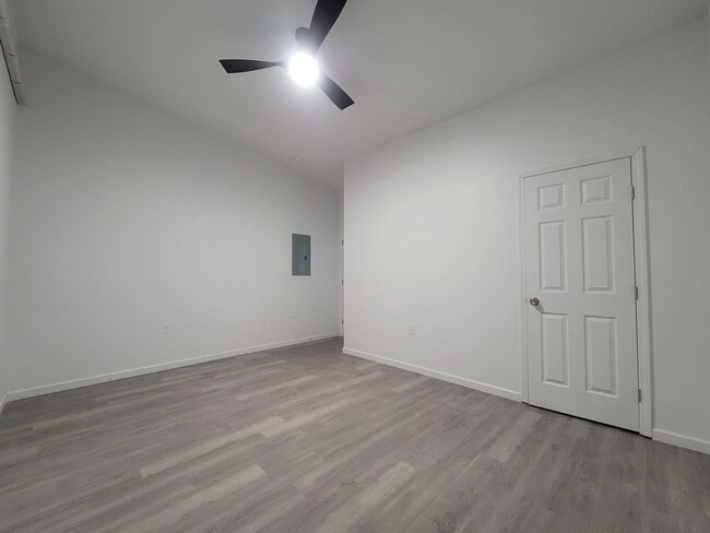 Photo - 2904 4th St Unit D&A B1 #2