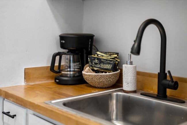 Photo - 242 Mccormick Pl Unidad ID1056125P