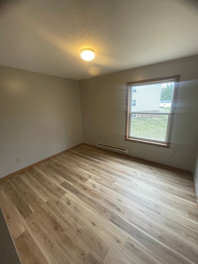 Unit #124 - 124 Earl St