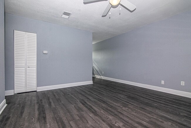 Photo - Newly Renovated and Remodeled - 2 Bedroom ...