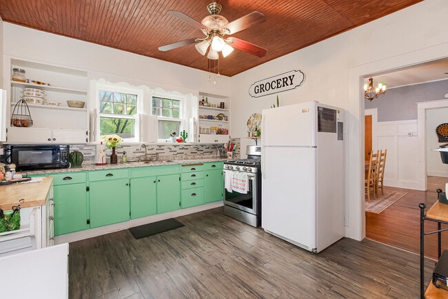 Photo - 827 Osage St