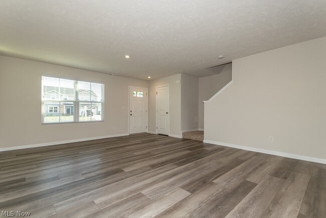 Photo - 578 Cherrywood Ln