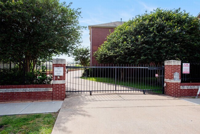 Photo - 7650 Springhill St Unit 603