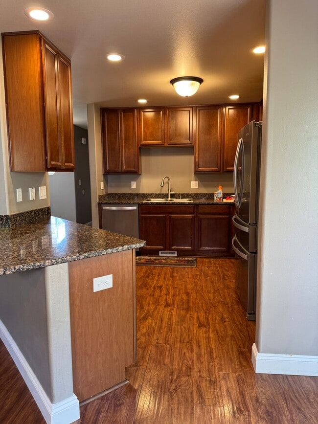 Photo - 3 Bedroom 2.5 Bath in Four Seasons HOA