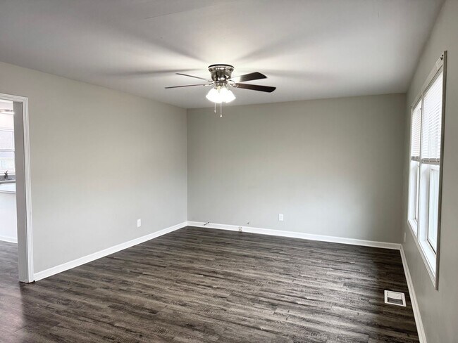 Photo - Just listed!