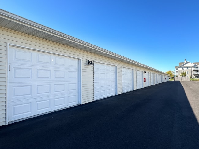 Building Photo - SCS Rothschild Rental
