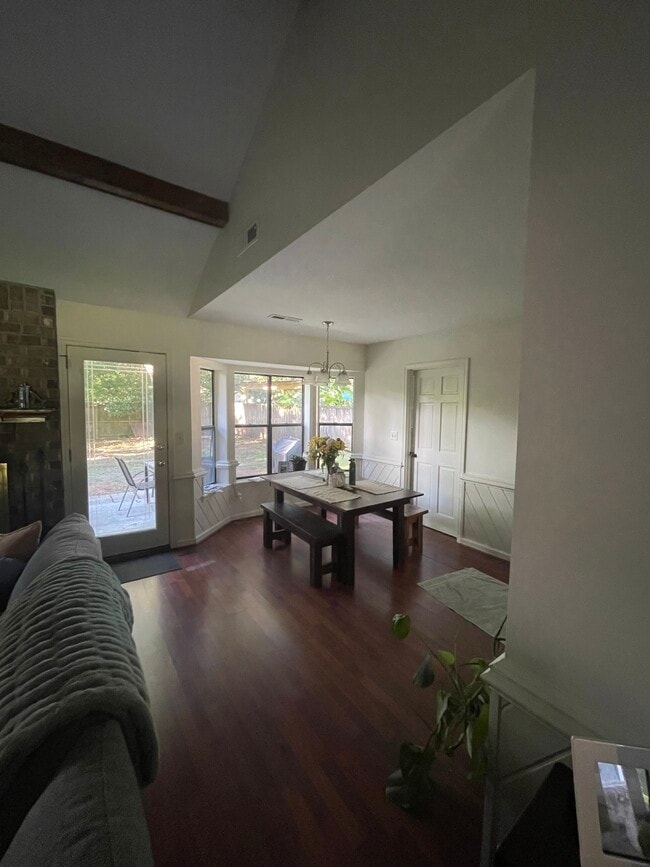 Photo - 31 Hillcreek Blvd