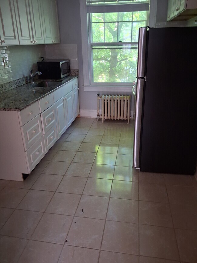8-14 Concord St