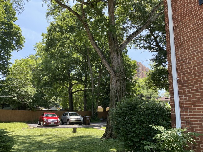 Photo - 2200 W Schantz Ave