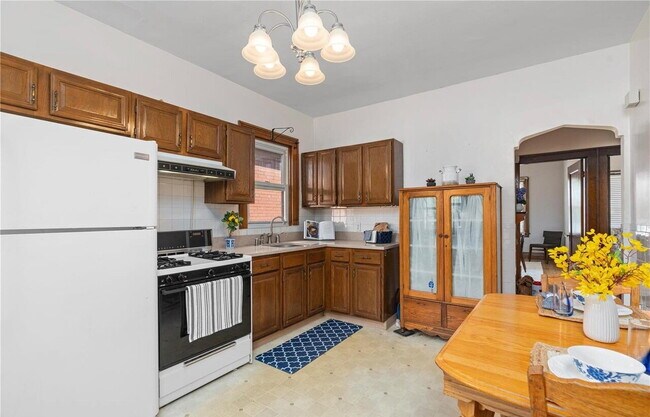 Photo - Experience Elevated Living