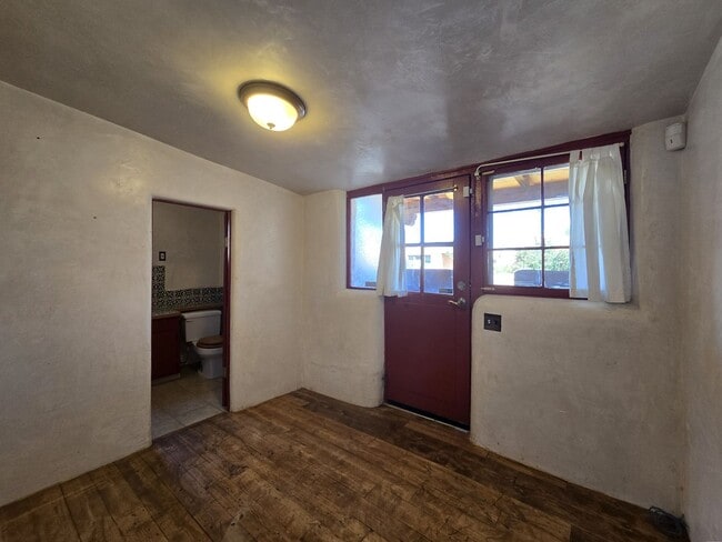 Photo - 631 Don Felix St Unidad B