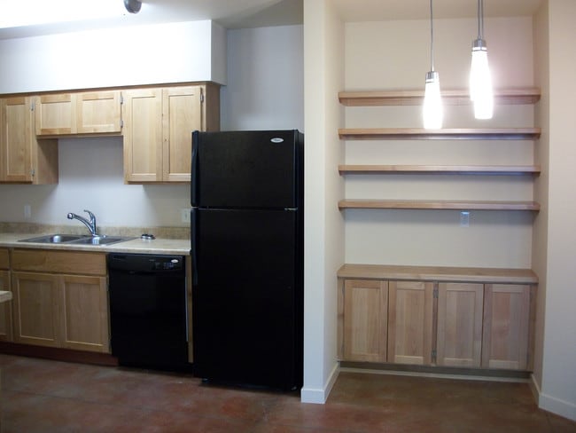 Photo - Hood River Crossing