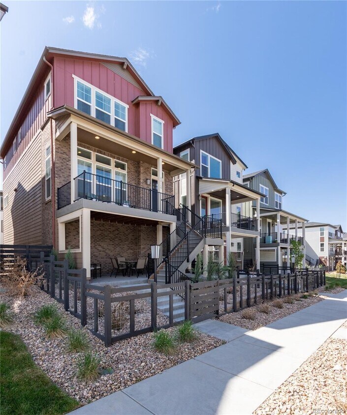 Photo - 8924 Delacorte St (Littleton, CO)