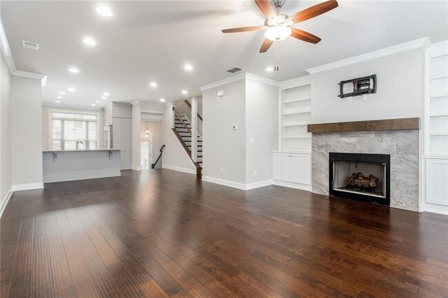 Photo - 209 Bedford Aly