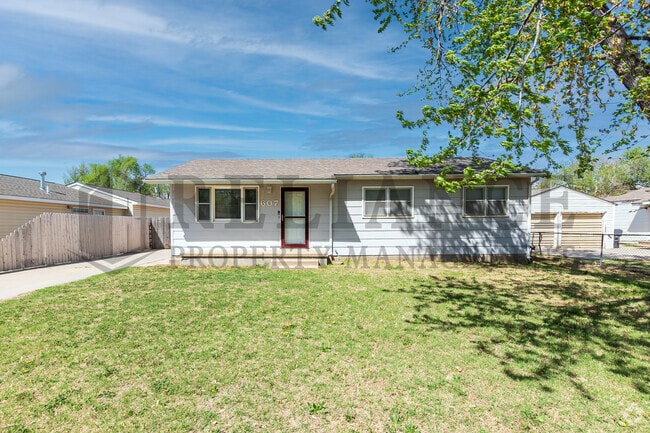 Building Photo - 607 N Doris St Rental