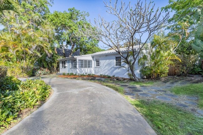 Photo - 2515 Overbrook St