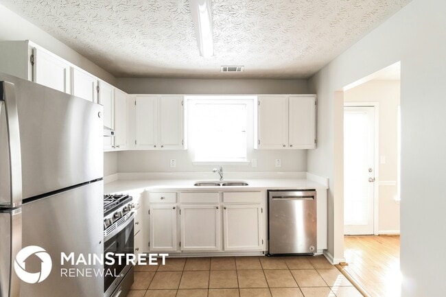 Photo - 5960 Farmbrook Ln