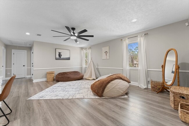 Photo - 5207 Alamosa Ln