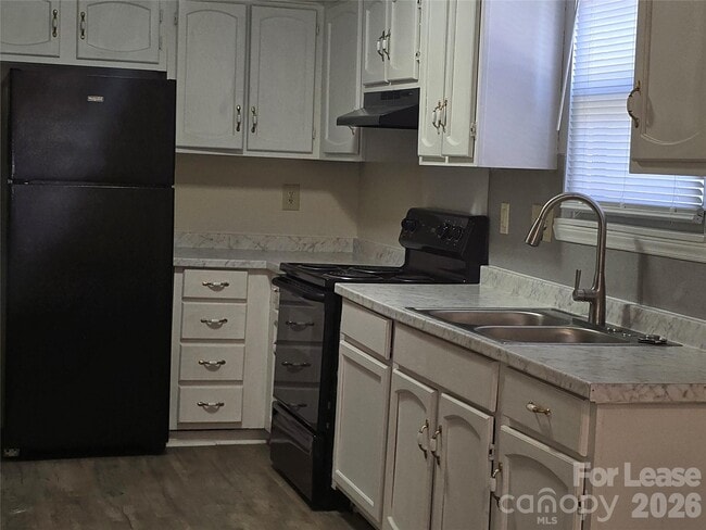 Photo - 5323 Chestnut Lake Dr