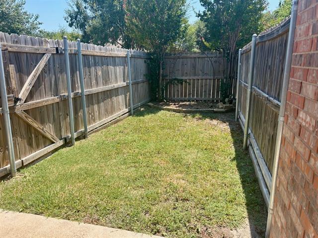 Photo - 1610 Poinsettia Blvd