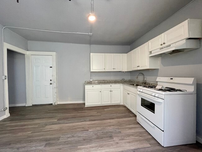 Photo - 127 Sandmeyer St