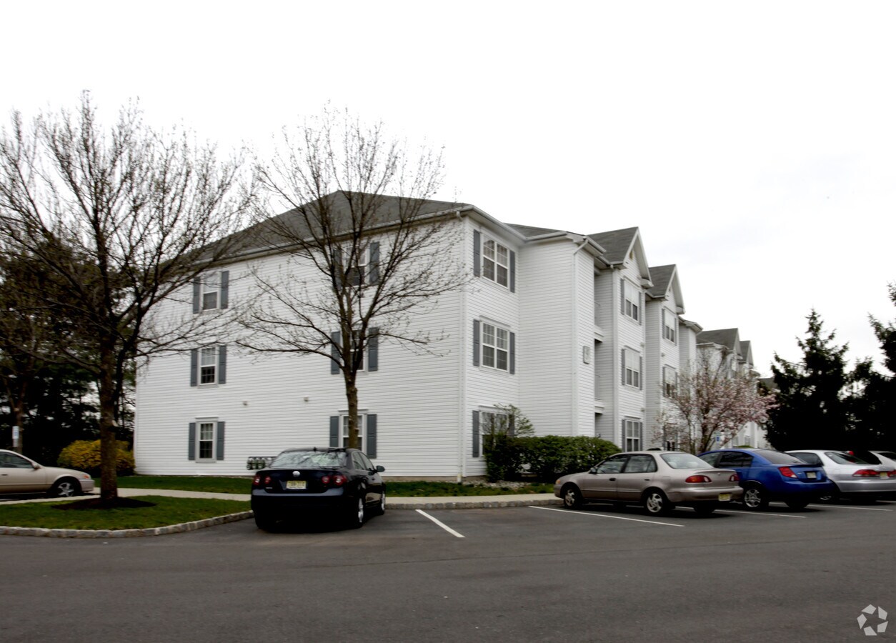 Photo - Waterford Apartments