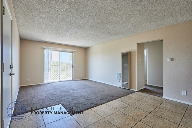 Building Photo - 1636 E 6th St Rental