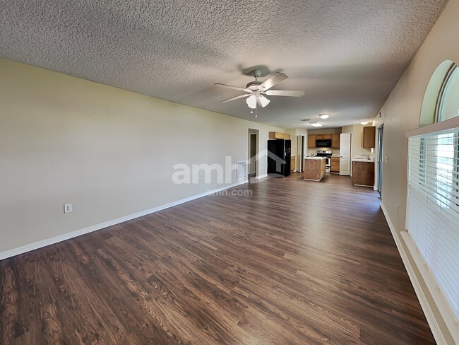 Photo - 8741 Merseyside Ave