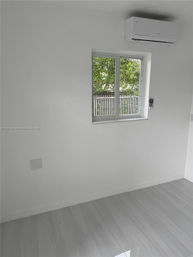 Photo - 800 NW 96th St Unit E