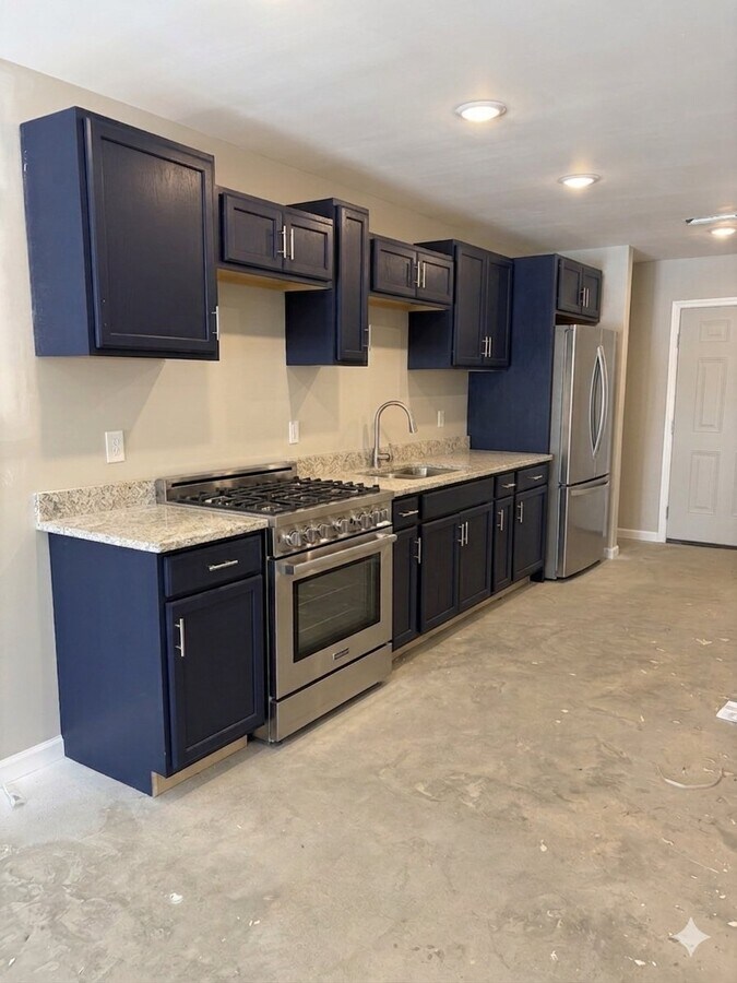 Photo - 223 4th St NW