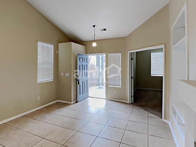 Photo - 5067 Sparrow Way House